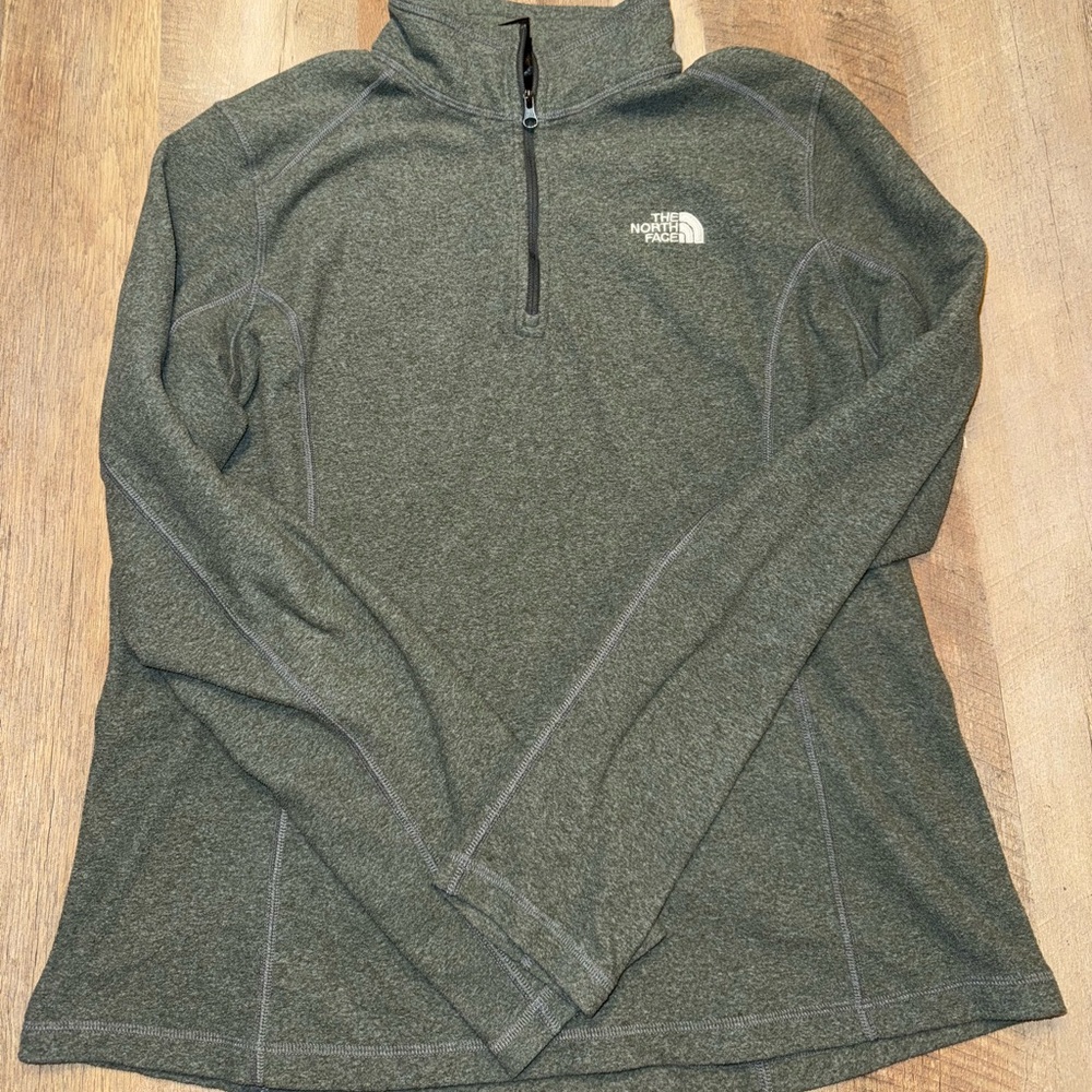 The North Face Heather Gray Women’s Fleece Pullover Quarter Zip Size Large